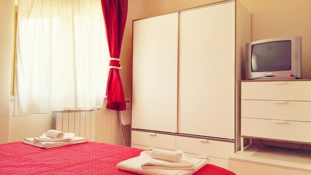 Bed&Breakfast Riccio&Lella 피우미치노 외부 사진