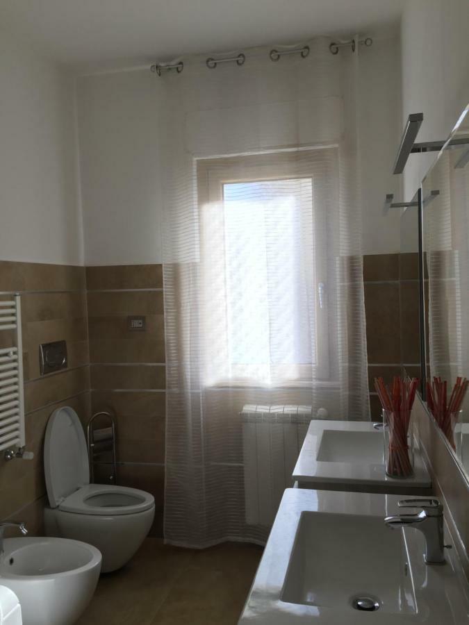 Bed&Breakfast Riccio&Lella 피우미치노 외부 사진